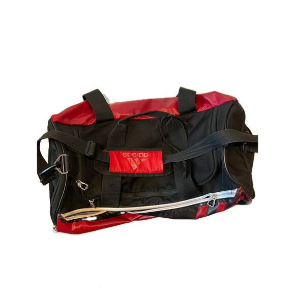 Adidas Defender Medium 22"x10"x10" Red Black Duffel Gym Bag - Picture 2 of 6